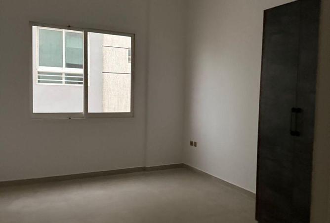 69890389 - صورة العقار 3