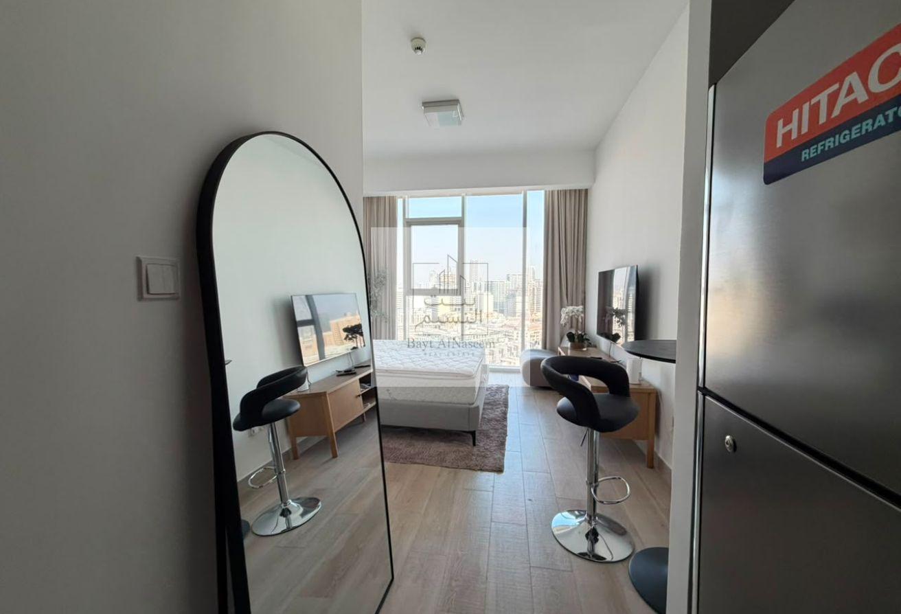 Furnished | Vacant | Flex Chqs | No Balcony photo 2