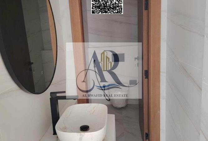 100392975 - Property Image 2