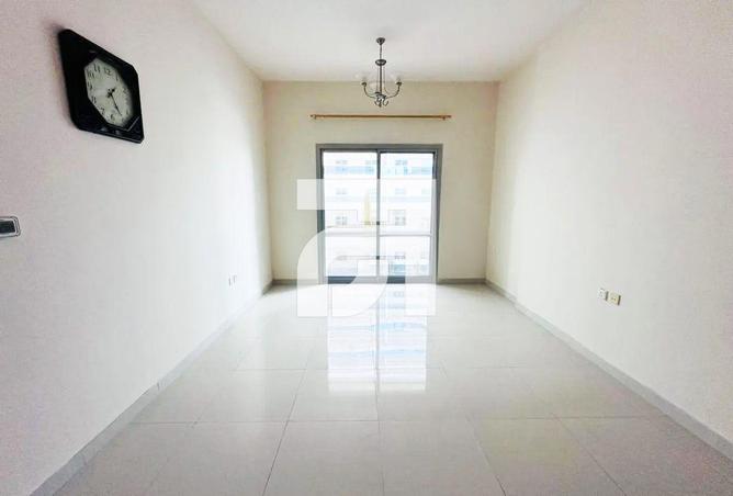 82783156 - Property Image 2