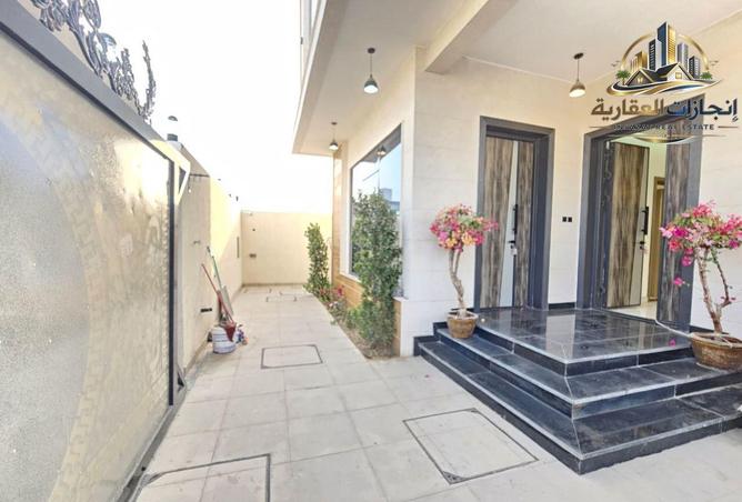 70678929 - Property Image 2