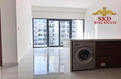 شقة - 2 غرف نوم - 2 حمامات للايجار في عزيزي ميراج - ستوديو سيتي - دبي