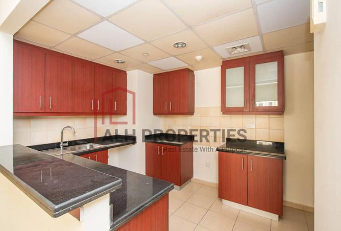 57772879 - Property Image 3