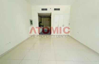 Apartment - Studio - 1 for rent in Golf Promenade 4A - Golf Promenade 4 - Golf Town - Damac Hills - Dubai