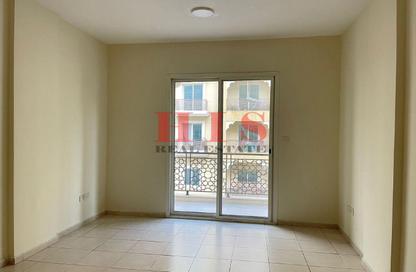 Apartment - 1 Bedroom - 2 Bathrooms for rent in Building IC1-EMR-09 - Emirates Cluster - International City - Dubai