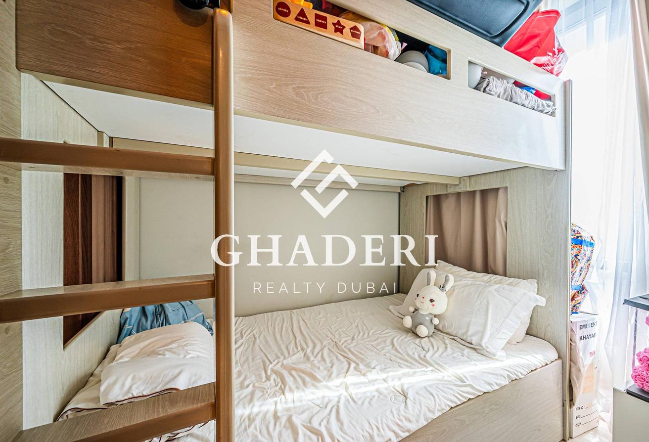 Luxury Furnished I Creek View I Vacant photo 24