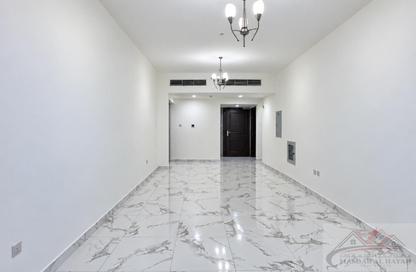 Apartment - 2 - 3 for rent in Muwaileh 29 Building - Muwaileh - Sharjah