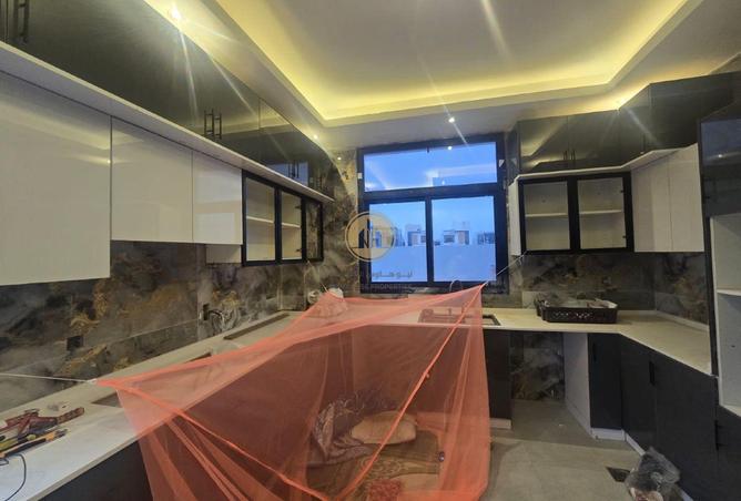 77395355 - Property Image 3