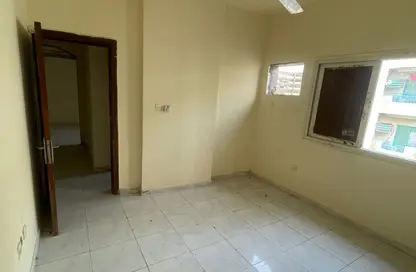 Apartment - 2 Bedrooms - 1 Bathroom for rent in Al Plaza Building - Al Ghuair - Al Gharb - Sharjah