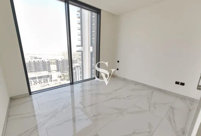 122465210 - Property Image 3