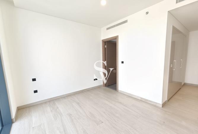 122465210 - Property Image 2
