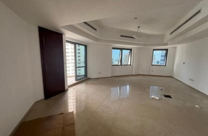 Apartment - 3 Bedrooms - 4 Bathrooms for rent in Al Khan Corniche - Al Khan - Sharjah