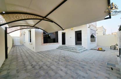 Villa - 4 - 6 for sale in Al Zaheya Gardens - Al Zahya - Ajman