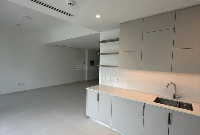 122930704 - Property Image 3