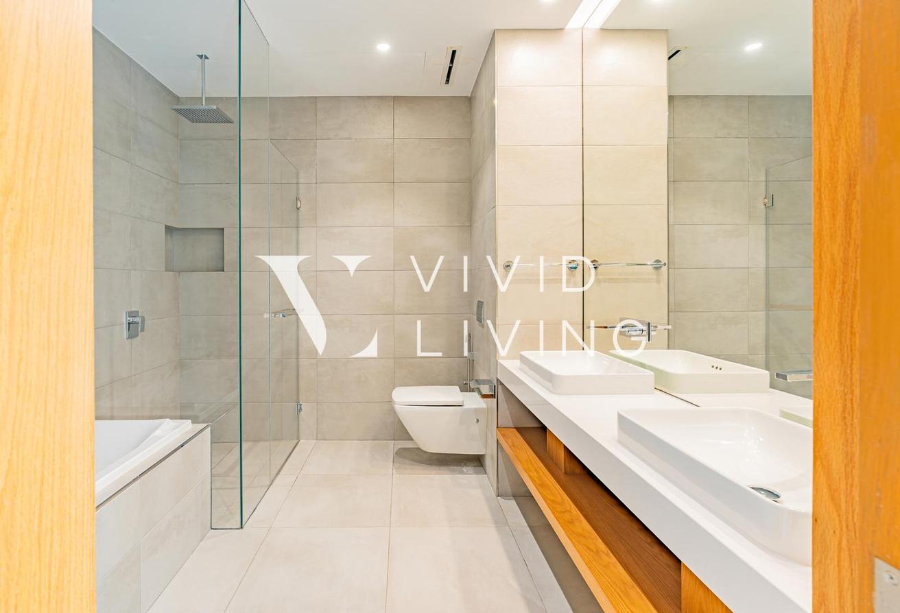 Exclusive | Full Sea View | Luxury Living photo 12