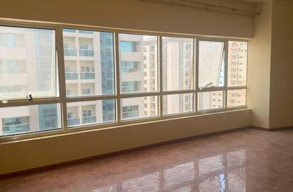 Apartment - 3 Bedrooms - 3 Bathrooms for sale in Al Taawun - Sharjah
