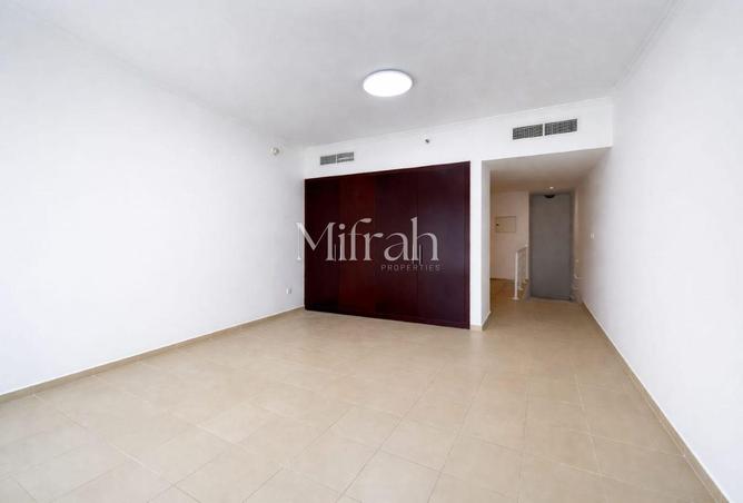 60908248 - Property Main Image