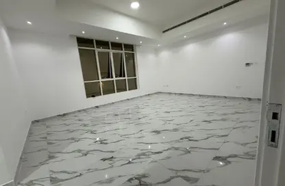 Apartment - 1 Bathroom for rent in Madinat Al Riyad - Abu Dhabi