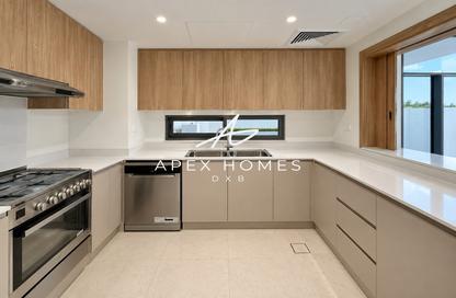 Villa - 4 - 5 for rent in The Pulse Beachfront - The Pulse - Residential District - Dubai South (Dubai World Central) - Dubai