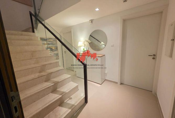 104254920 - Property Image 2