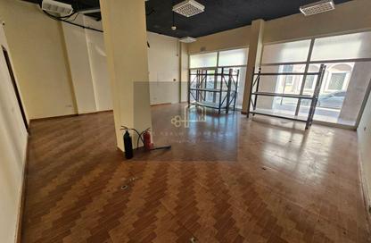 Shop - Studio - 1 Bathroom for rent in Italy Cluster - International City - Dubai