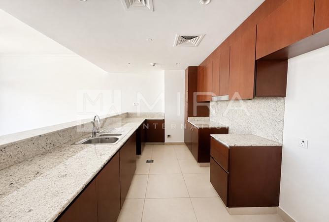 120646355 - Property Image 3