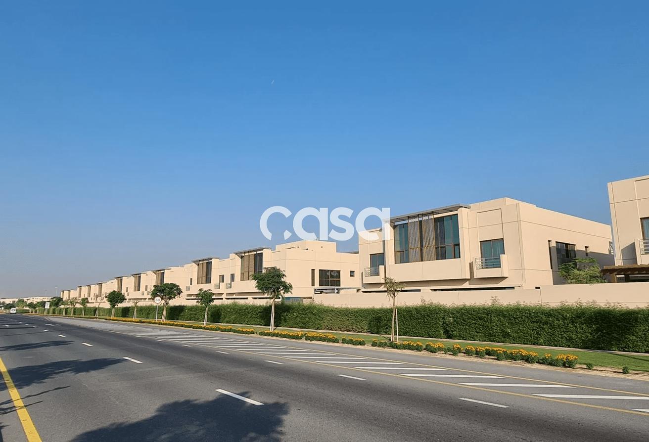 Luxury 6 BR Villa | Spacious | Vacant photo 11
