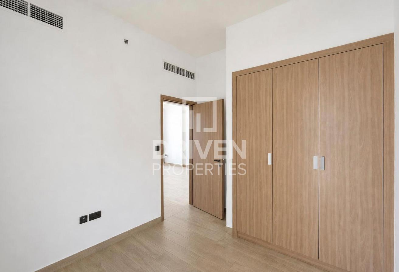 Big Terrace | Low Floor | Spacious Layout photo 11