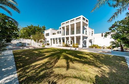 Villa - 5 Bedrooms - 4 Bathrooms for rent in Sector E - Emirates Hills - Dubai
