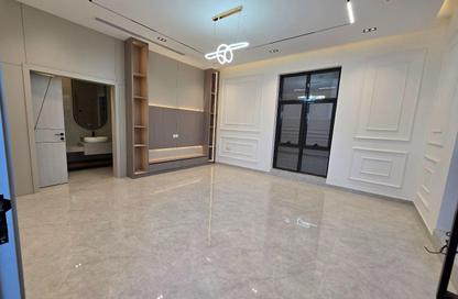 Villa - 5 Bedrooms - 7 Bathrooms for sale in Al Yasmeen 1 - Al Yasmeen - Ajman