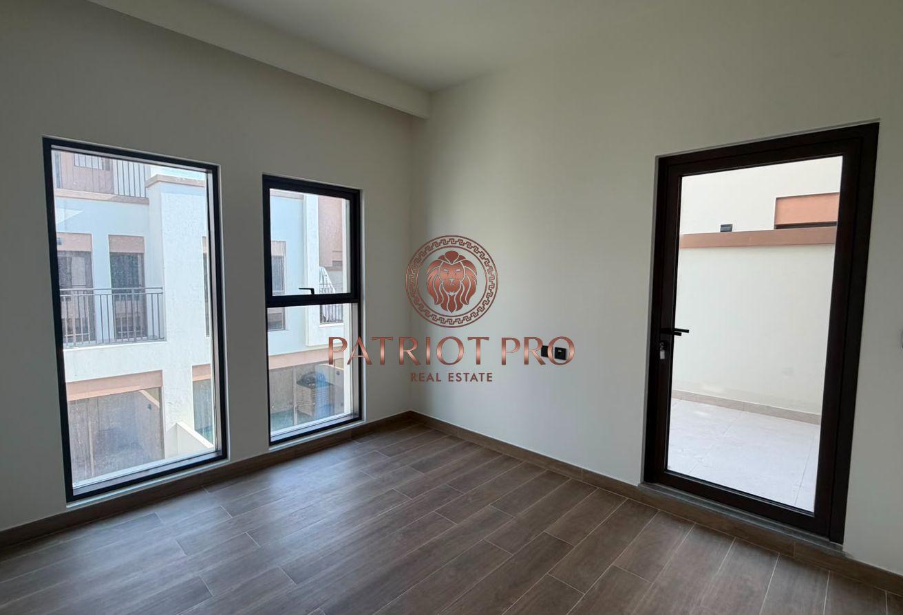 Spacious 4BR Townhouse | Costa Brava photo 23