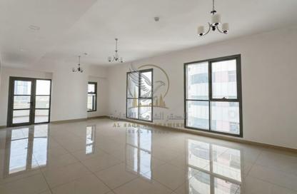 Apartment - 2 - 4 for rent in Al Khan Corniche - Al Khan - Sharjah
