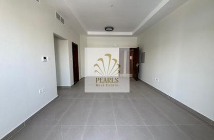 Apartment - 2 Bedrooms - 2 Bathrooms for rent in Al Jurf 2 - Al Jurf - Ajman Downtown - Ajman