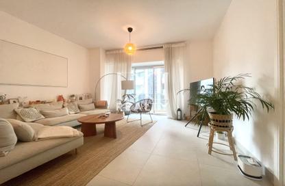 Apartment - 2 Bedrooms - 3 Bathrooms for sale in Marina Tower - Dubai Marina - Dubai
