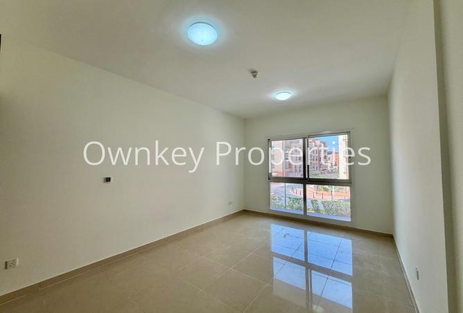 73848110 - Property Image 3