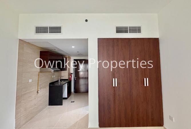 73848110 - Property Main Image
