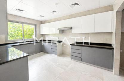 Villa - 5 Bedrooms - 6 Bathrooms for rent in Umm Suqeim 1 Villas - Umm Suqeim 1 - Umm Suqeim - Dubai Villa - 5 Bedrooms - 6 Bathrooms for rent in Umm Suqeim 1 Villas - Umm Suqeim 1 - Umm Suqeim - Dubai