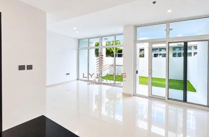 Villa - 4 - 5 for rent in Vardon - Damac Hills 2 - Dubai