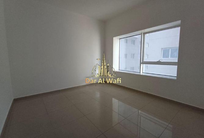 81110120 - Property Image 3