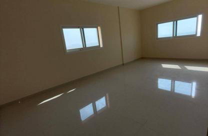 Apartment - 2 Bedrooms - 2 Bathrooms for rent in Al Madar - Umm Al Quwain