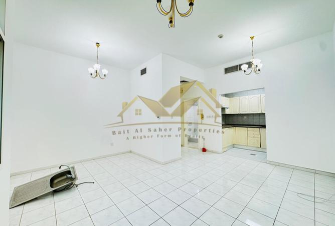 82781975 - Property Main Image