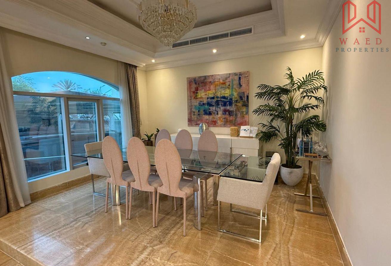 Luxurious Grand Villa with Private Pool and Garden photo 19