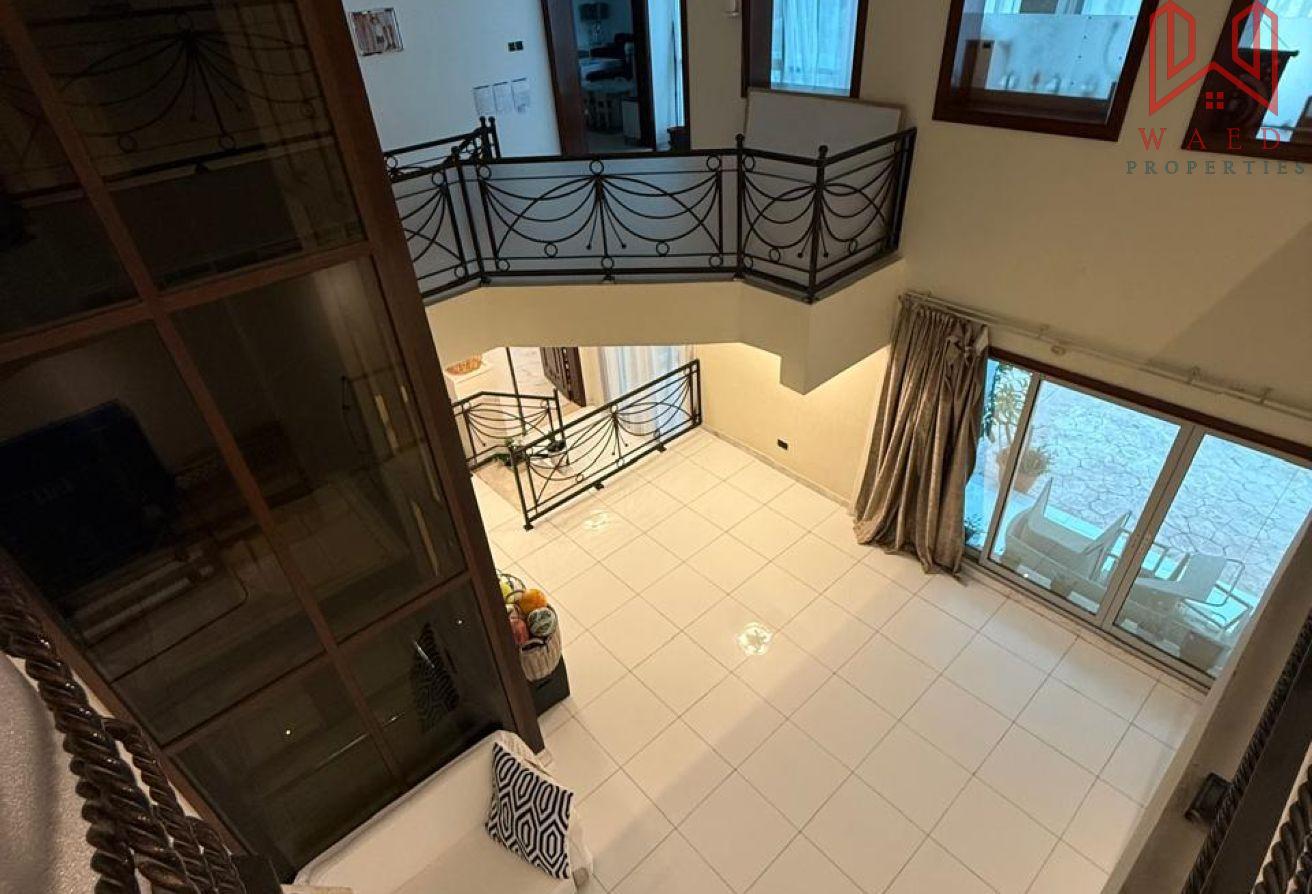 Luxurious Grand Villa with Private Pool and Garden photo 4