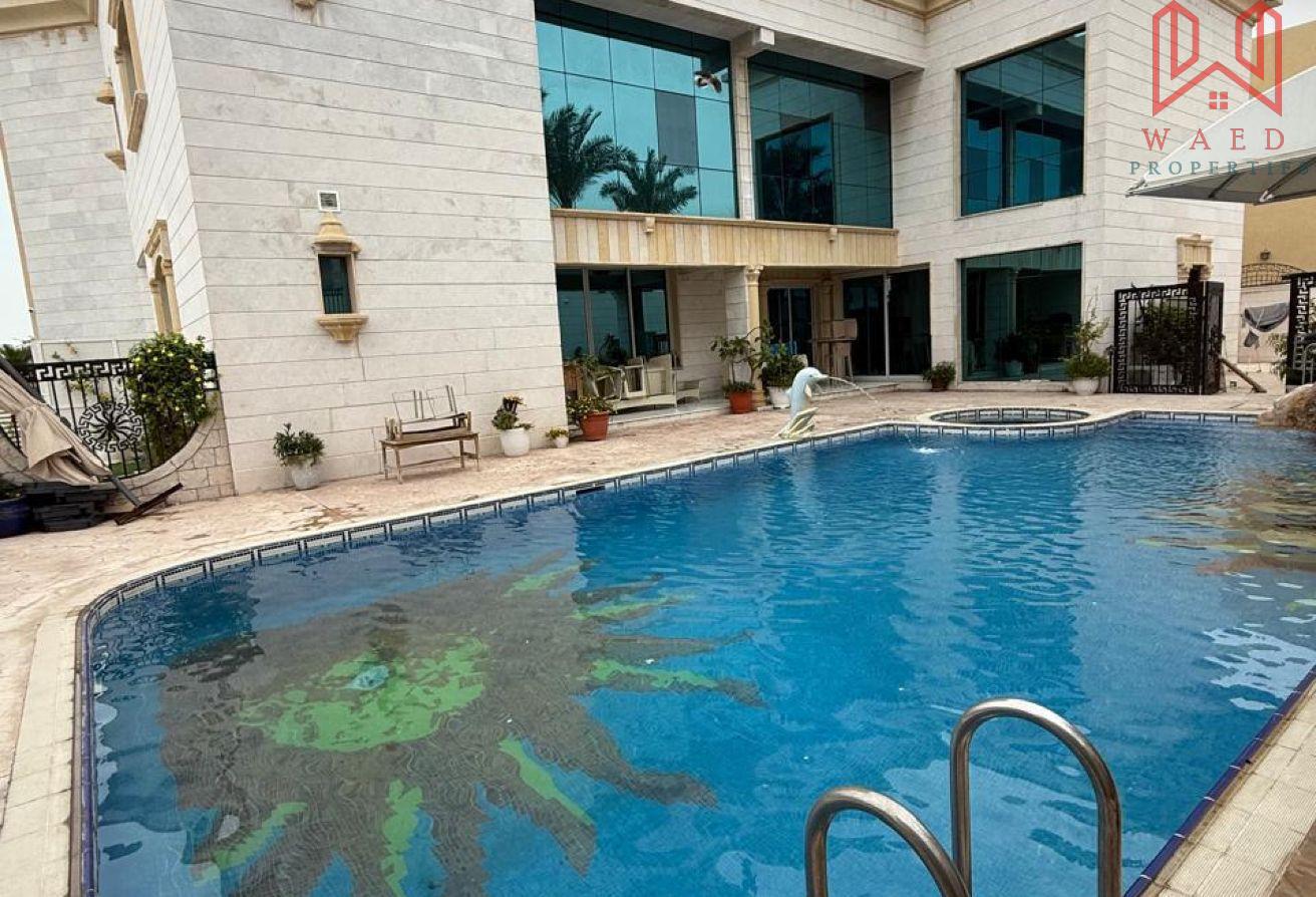 Luxurious Grand Villa with Private Pool and Garden photo 20