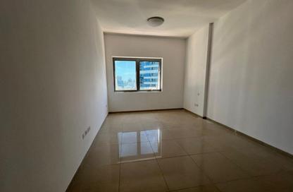 Apartment - 3 Bedrooms - 4 Bathrooms for rent in Al Khan 9 building - Al Khan - Sharjah