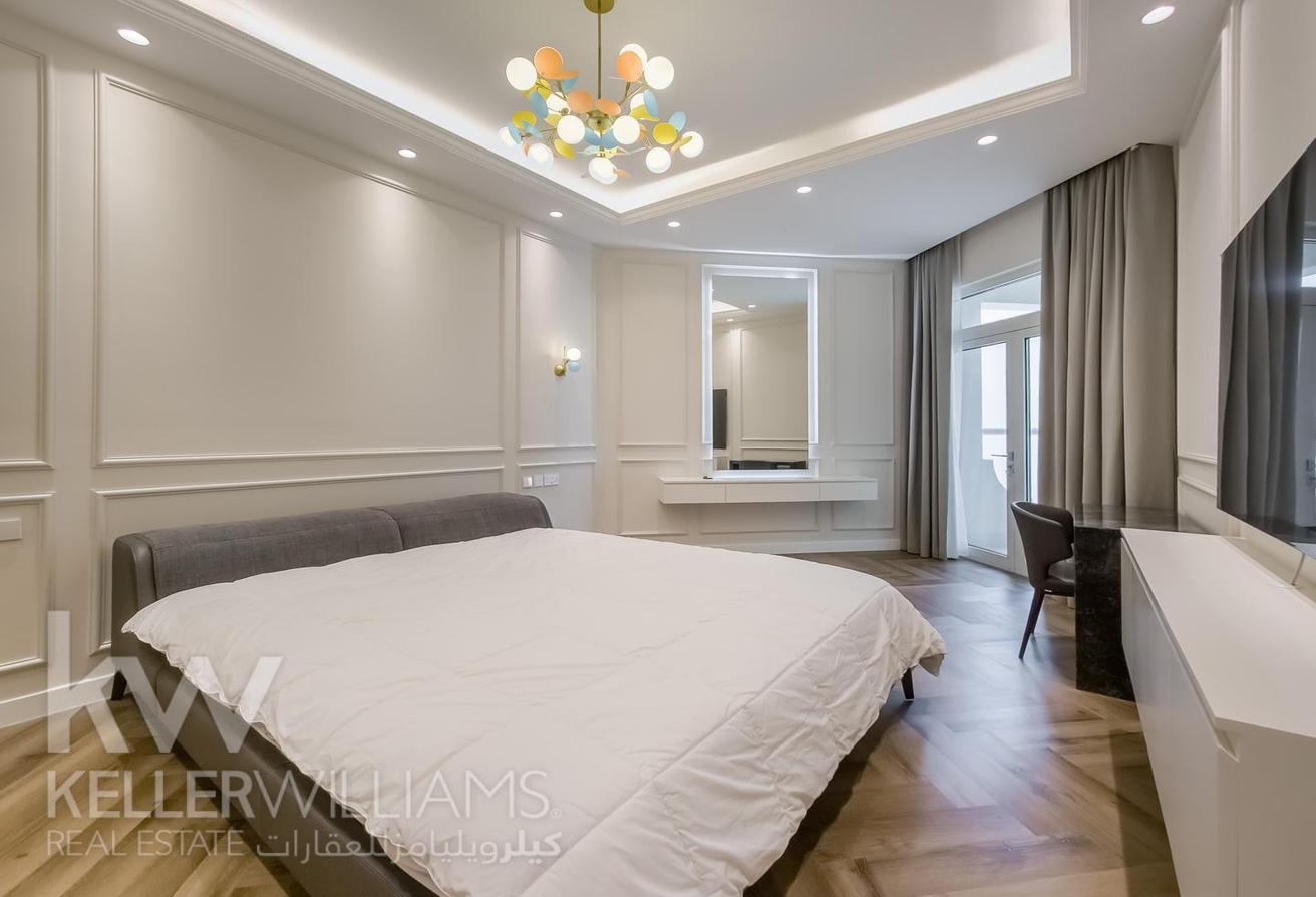 Exclusive | Fully Renovated | Vacant | Sea View photo 18