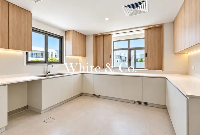 153758117 - Property Image 2