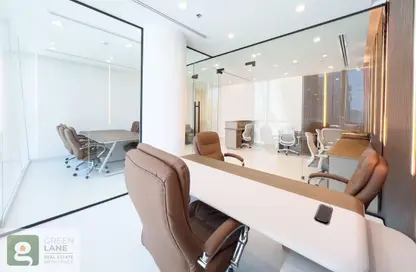 مكتب - استوديو للايجار في B2B  برج - الخليج التجاري - دبي