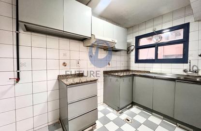 Apartment - Studio - 1 Bathroom for rent in Mankhool - Bur Dubai - Dubai
