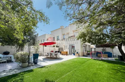 فيلا - 2 غرف نوم - 3 حمامات للبيع في الينابيع 10 - الينابيع - دبي